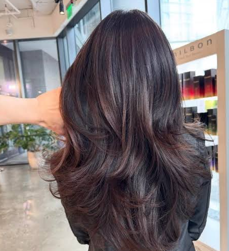 14 Layered Haircut Service - Image 1